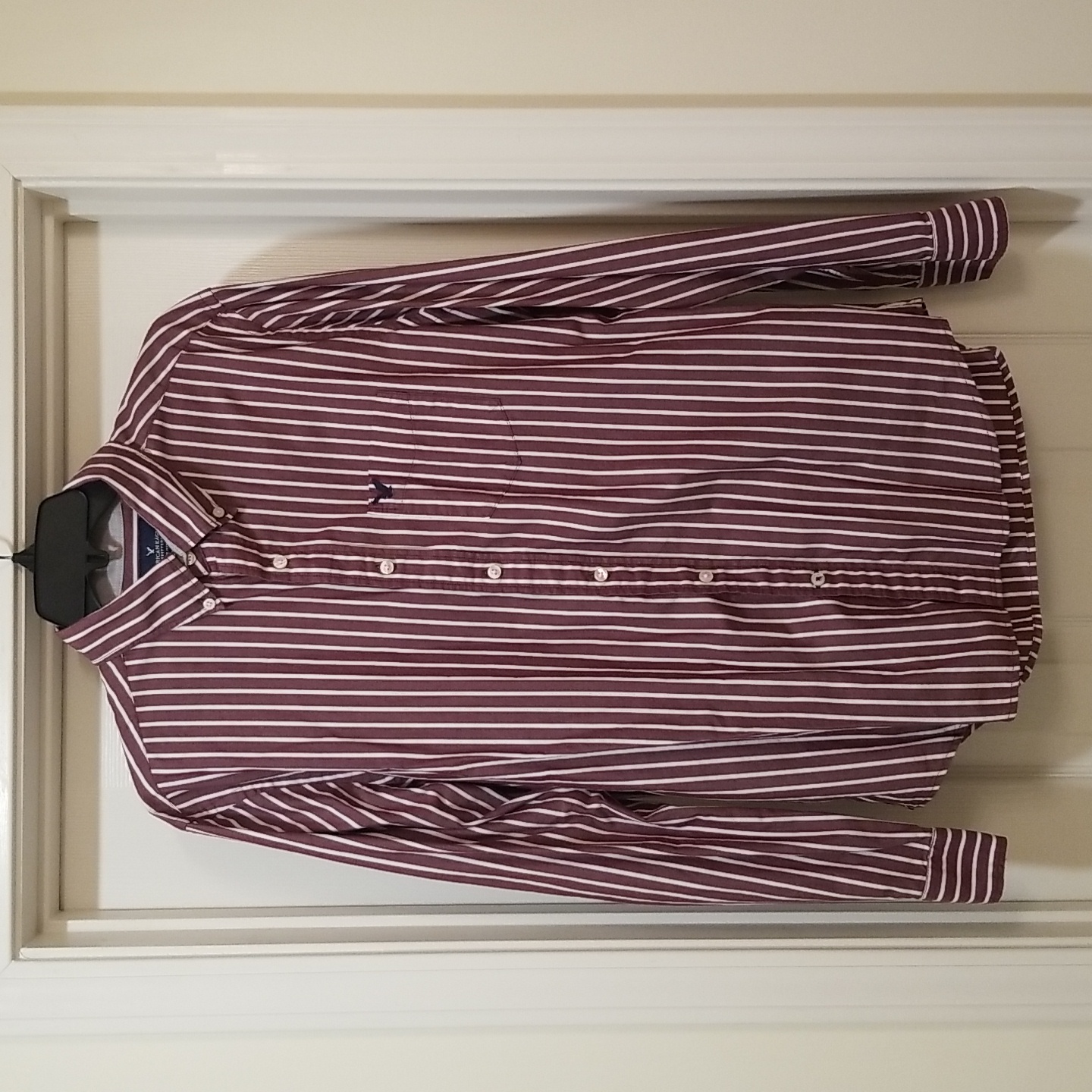 American Eagle Button Down Medium